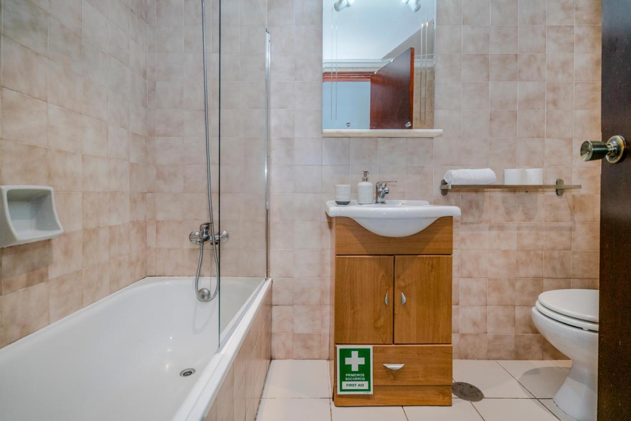 Lovely 1Bed Flat Short Walk To The Marina Vilamoura Quarteira Luaran gambar