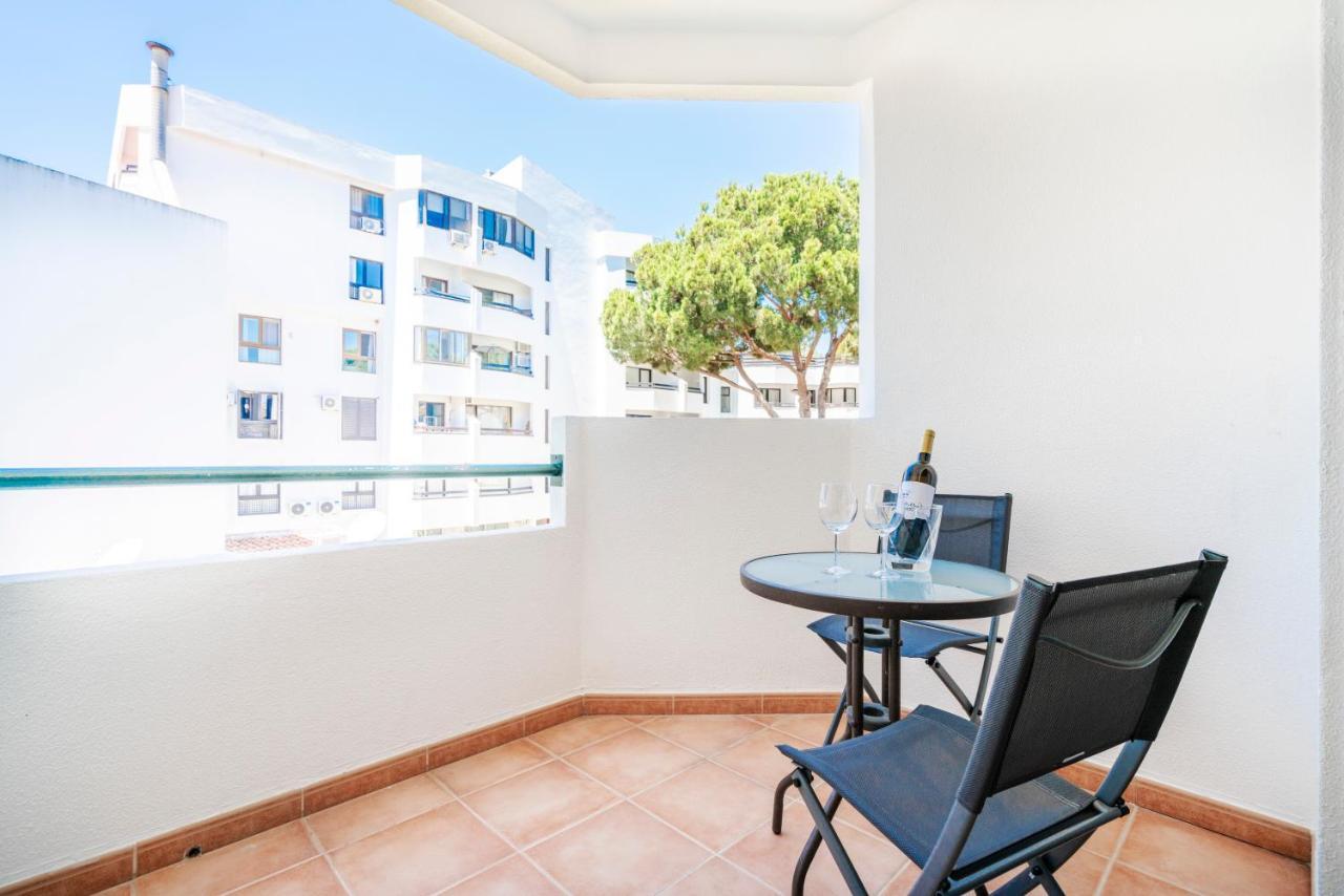 Lovely 1Bed Flat Short Walk To The Marina Vilamoura Quarteira Luaran gambar