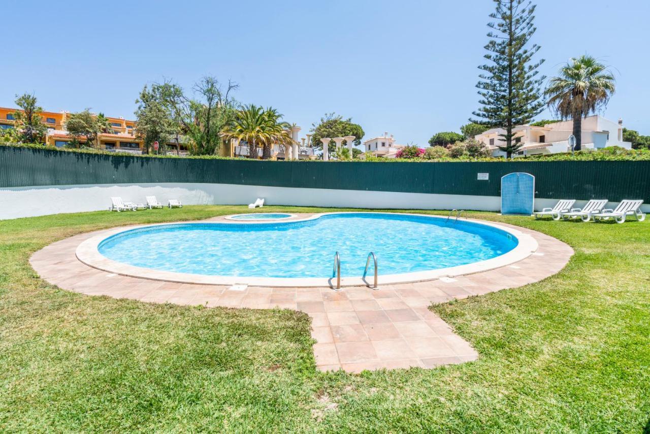 Lovely 1Bed Flat Short Walk To The Marina Vilamoura Quarteira Luaran gambar