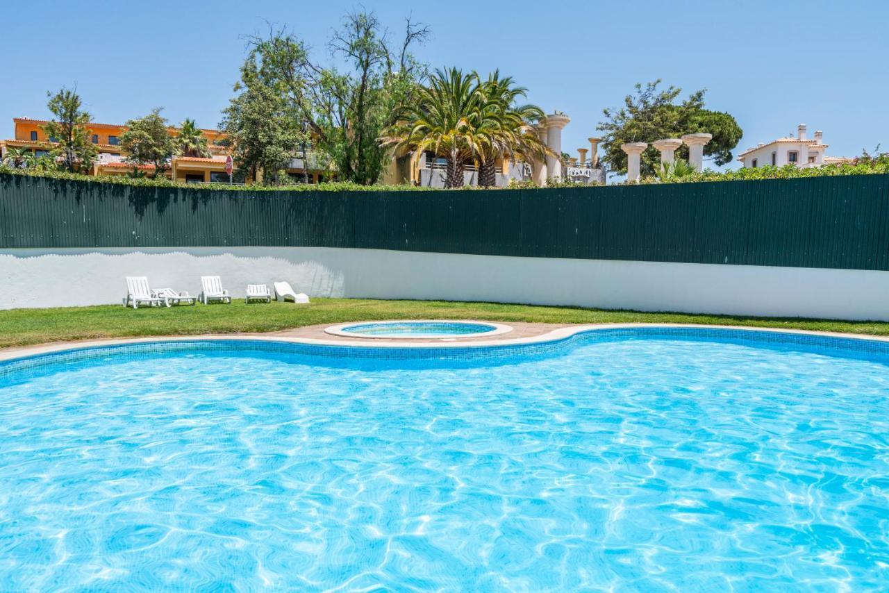 Lovely 1Bed Flat Short Walk To The Marina Vilamoura Quarteira Luaran gambar